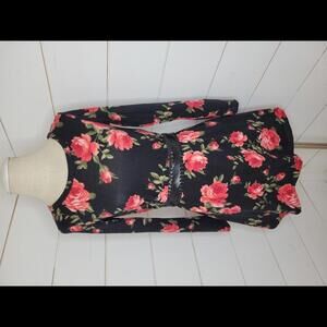 Pinc small black with red floral print mini dress